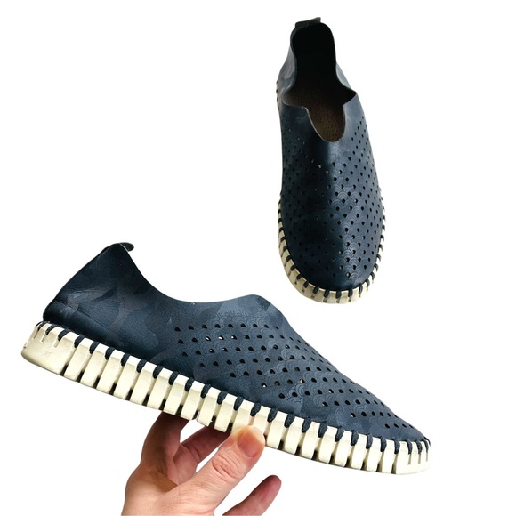 Ilse Jacobsen Shoes - ILSE JACOBSEN Women's Tulip Perforated Camo Slip-On Sneaker Navy 40 US 10